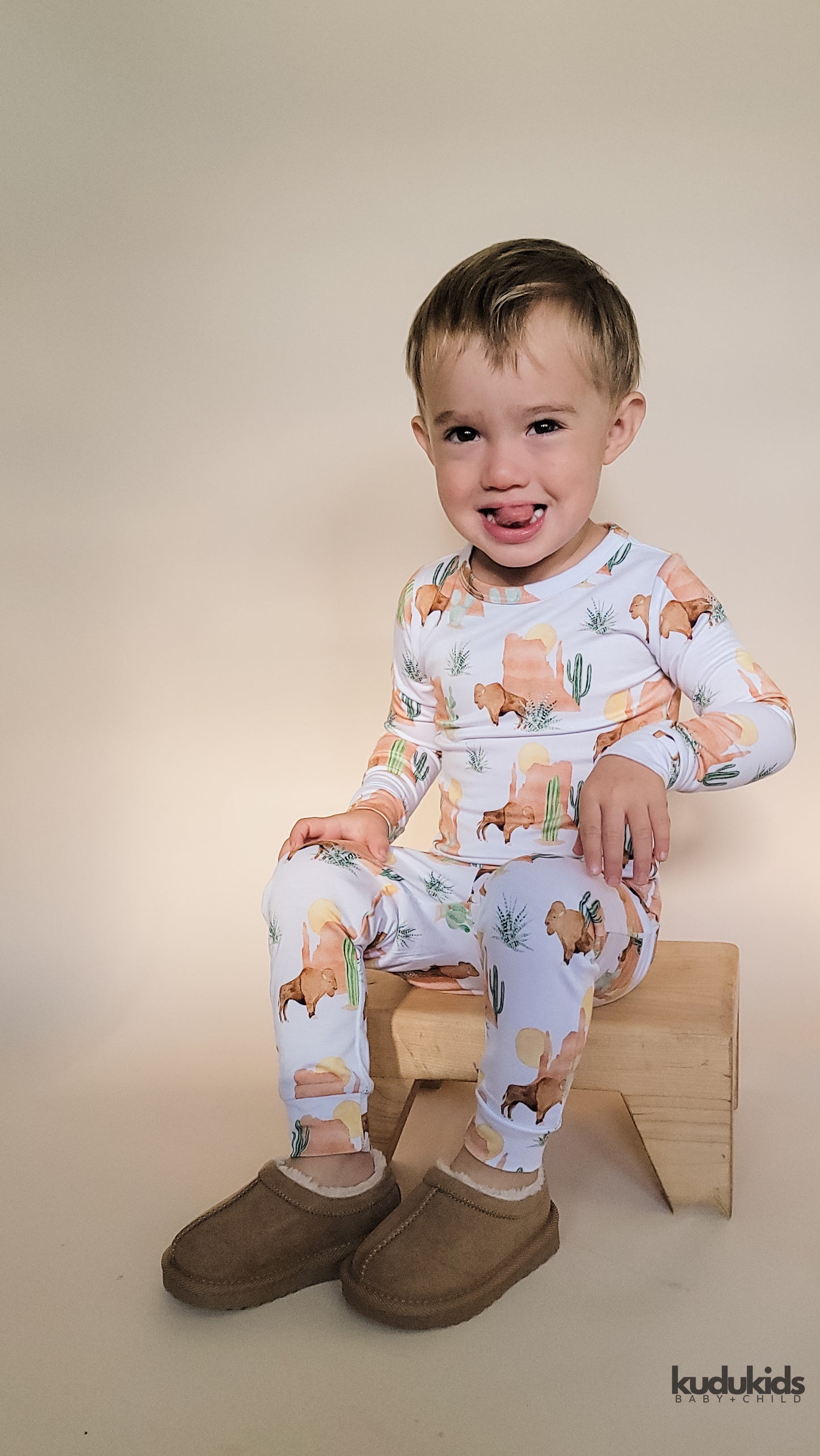 2-Piece Bamboo Pajamas / Bison