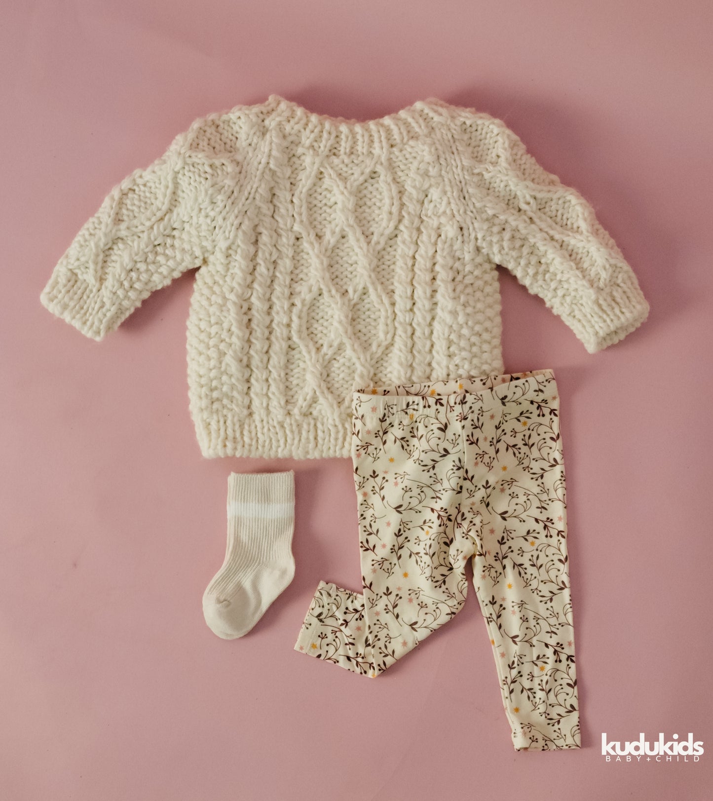 Classic Large Knit Sweater / Cream