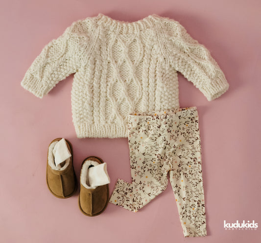 Classic Large Knit Sweater / Cream